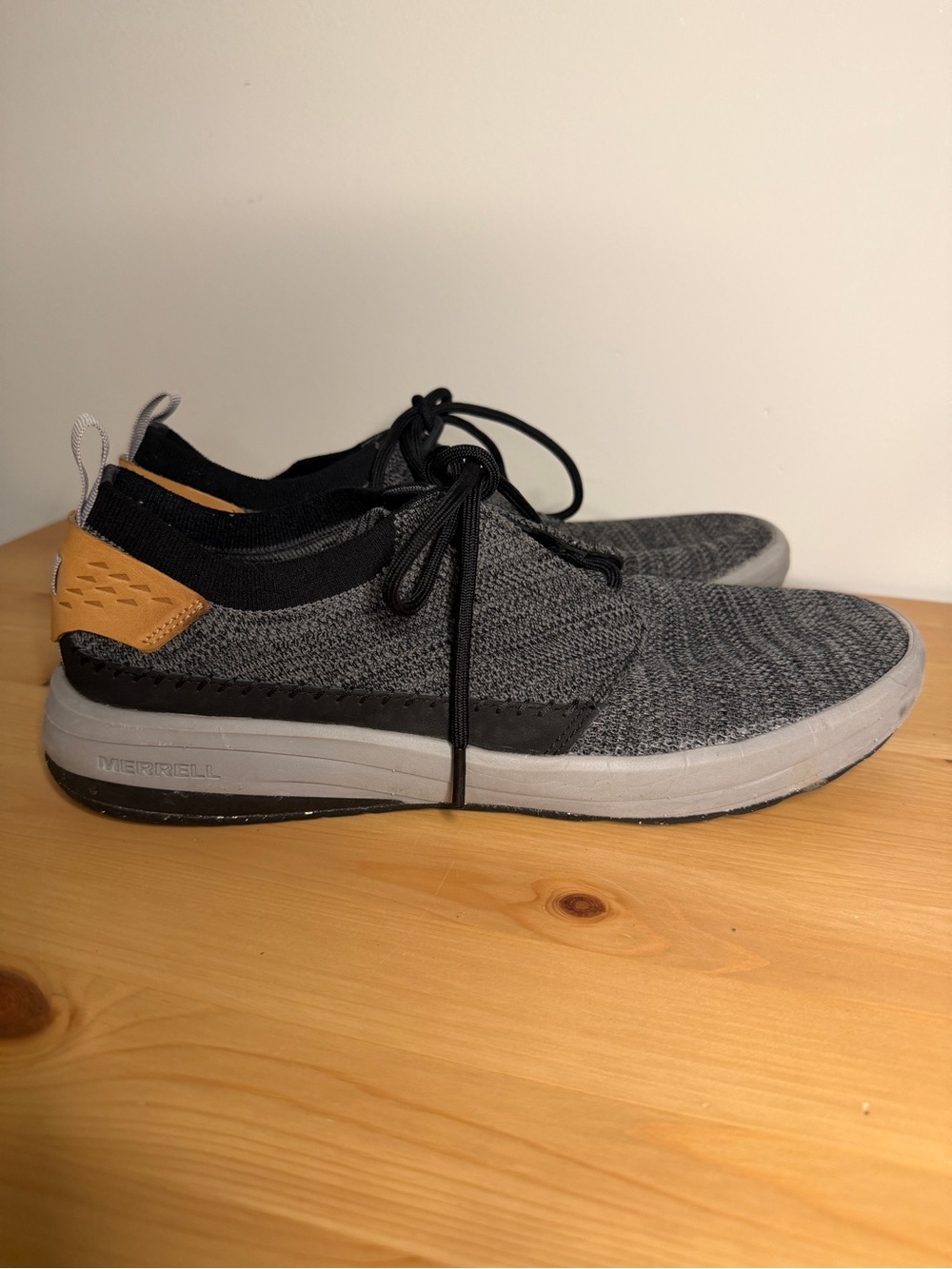 Merrell Gridway Black Gray Knit Vibram EcoDura Sneakers Gorpcore 10